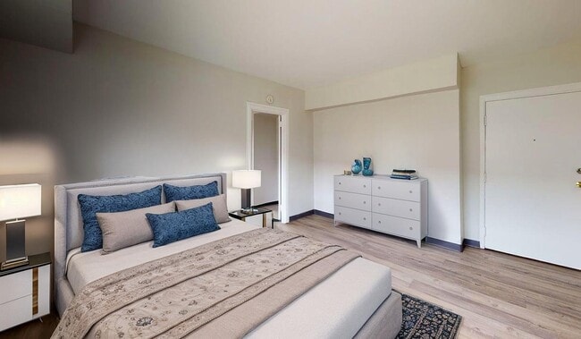 Photo - Mayfair Apartments