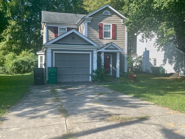 Building Photo - Welcome to this charming 3-bedroom, 2.5-ba... Rental