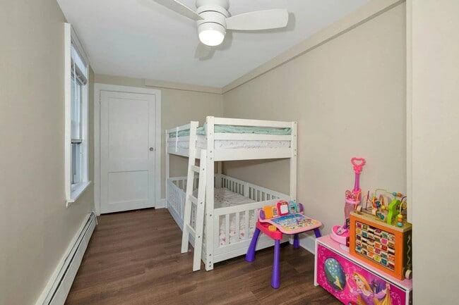 Photo - 19 Conger Ave