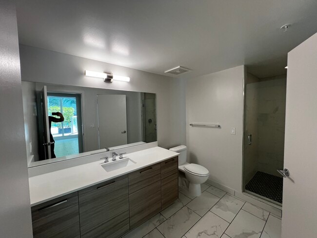 Photo - 440 NE 34th St Unit A4