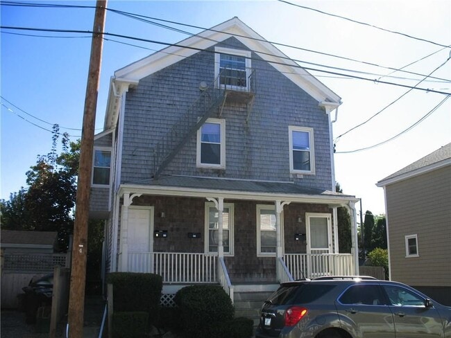 Building Photo - 15 Webster St Unit 2
