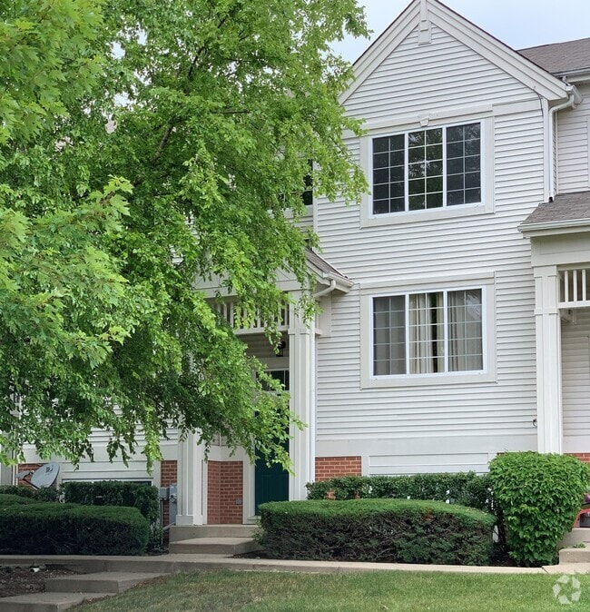 Building Photo - 710 S Rosehall Ln Rental