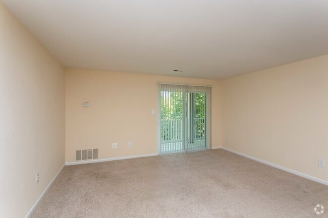 Photo - Oaks of Woodlawn