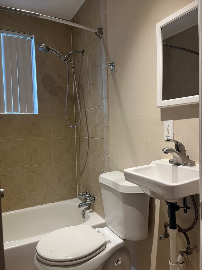 Photo - 4010 Feagan St Unit 5