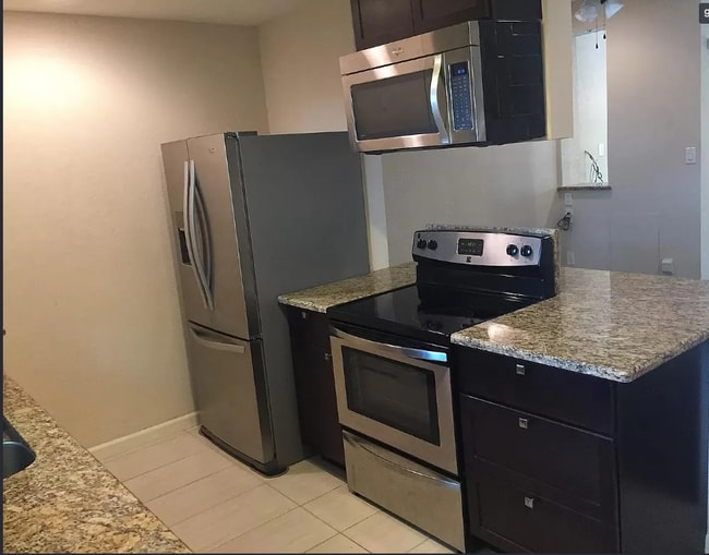Photo - 206 Samuel Blvd