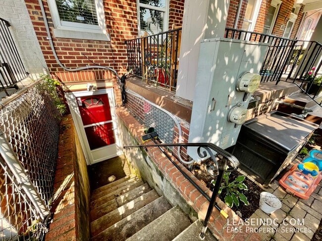 Photo - 2404 10th St NE Unit #B
