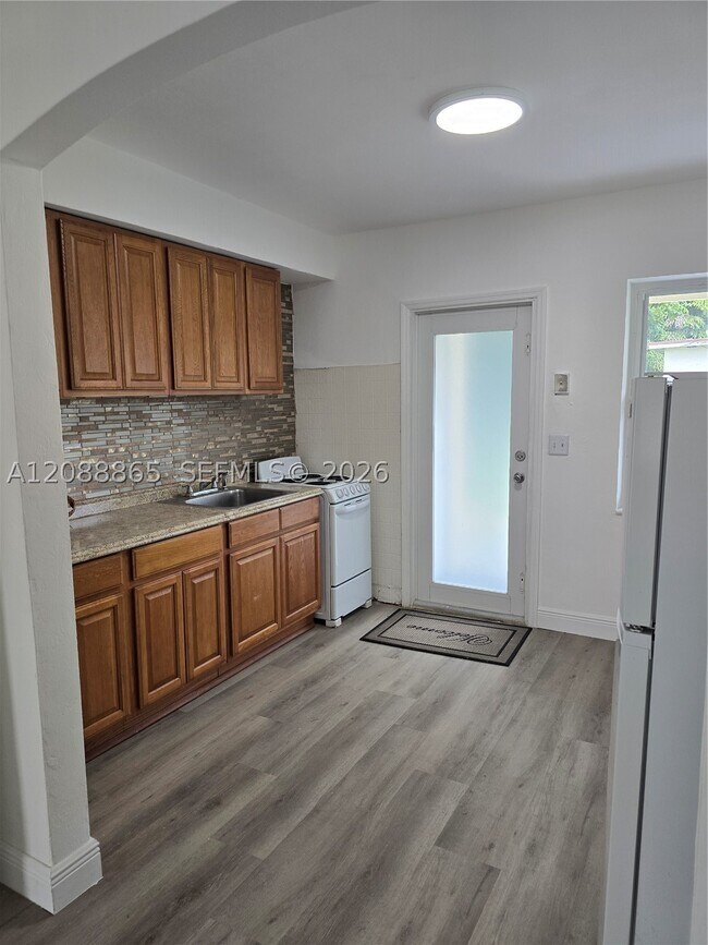 2137 SW 59th Ave Unit 2137
