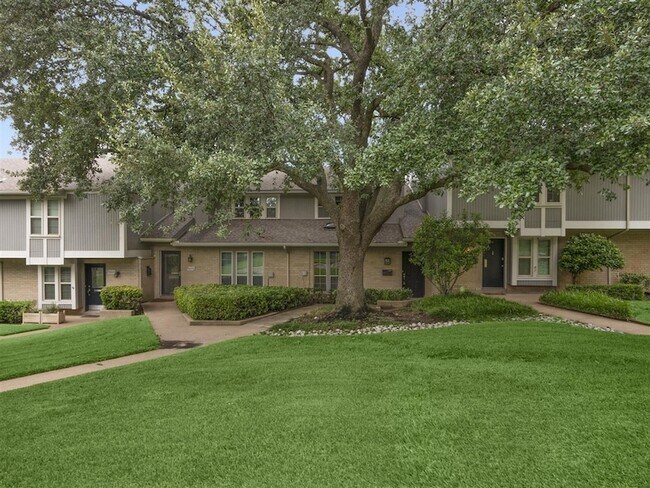 Photo - 7611 Woodthrush Dr Unidad 14 Rental