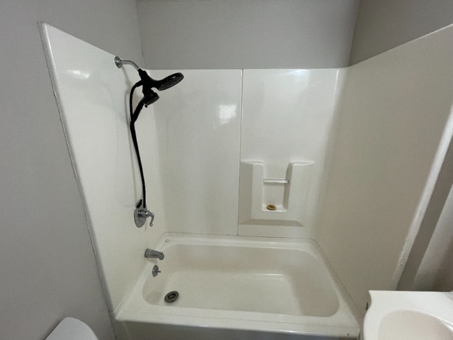 Photo - 3413 E 72nd St