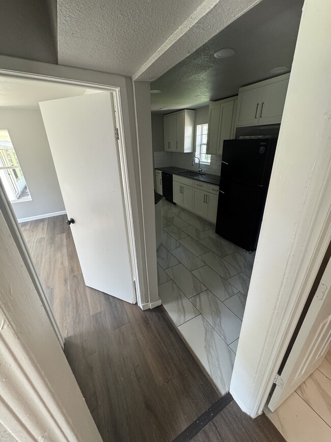 Photo - 514 N Ash Ave