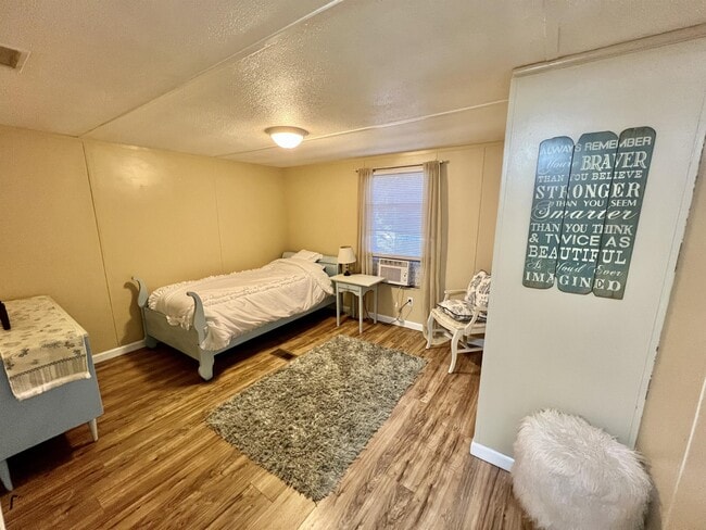 Photo - 50 Mandalay Dr