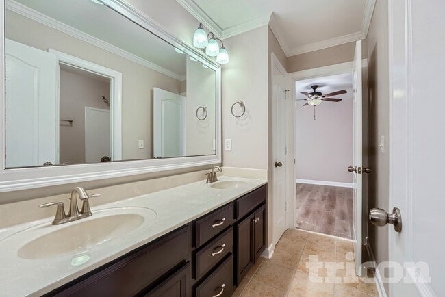 Photo - 1104 Brough Hall Dr