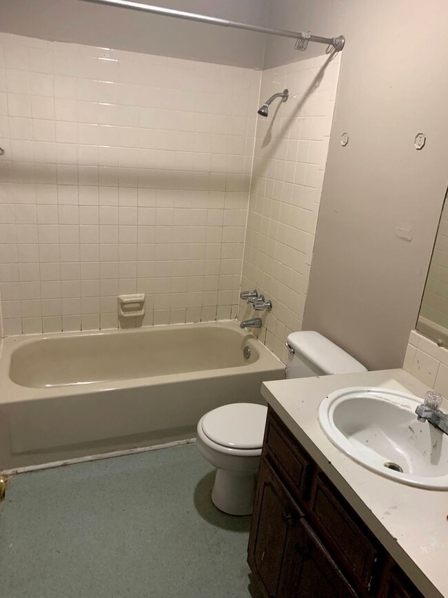 Photo - 2402 Taft St