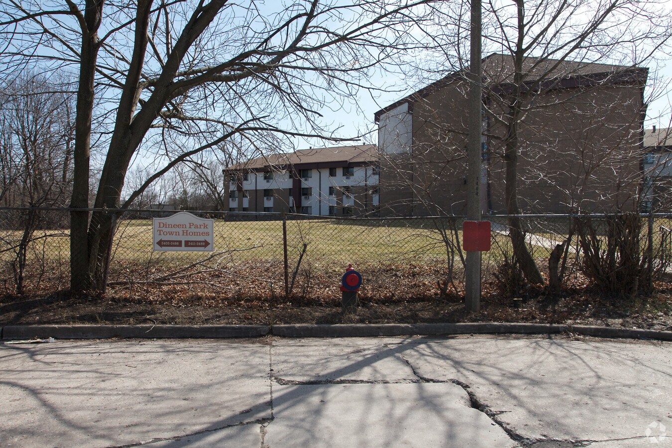 Photo - Dineen Park Apartments