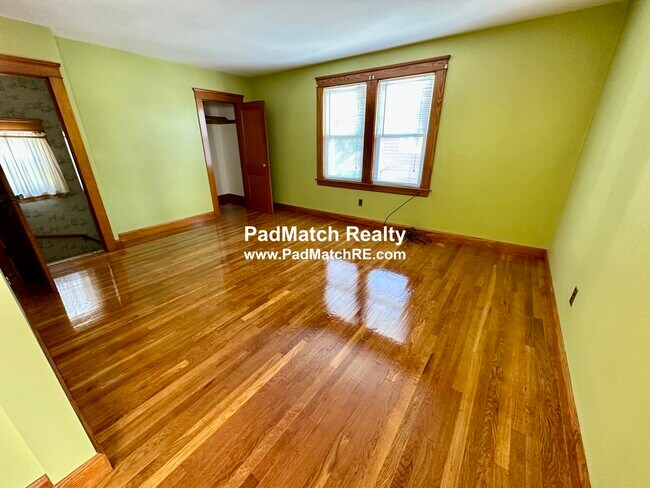 Photo - 35 Lens St Unit 2