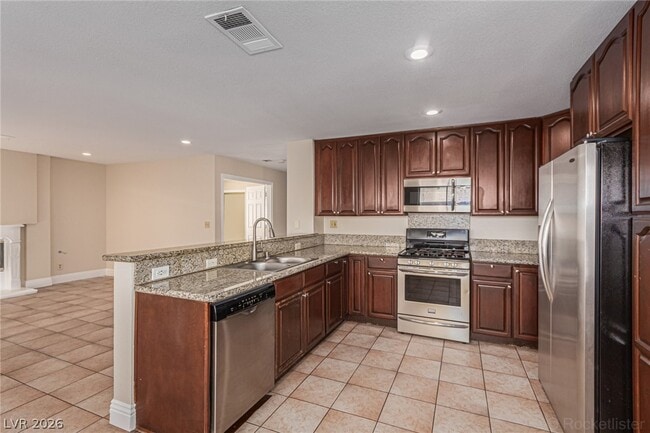 Building Photo - 3308 Royal Glen Ct