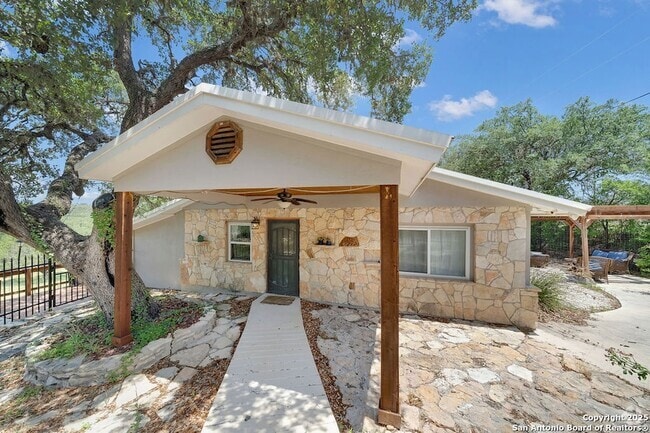 Building Photo - 690 Windrush Rental