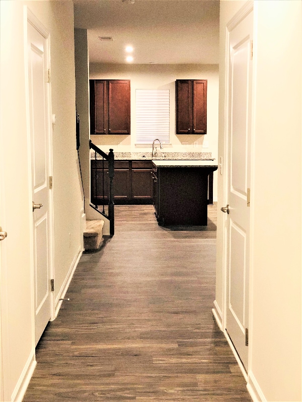 300 Hunt Glenn Ct