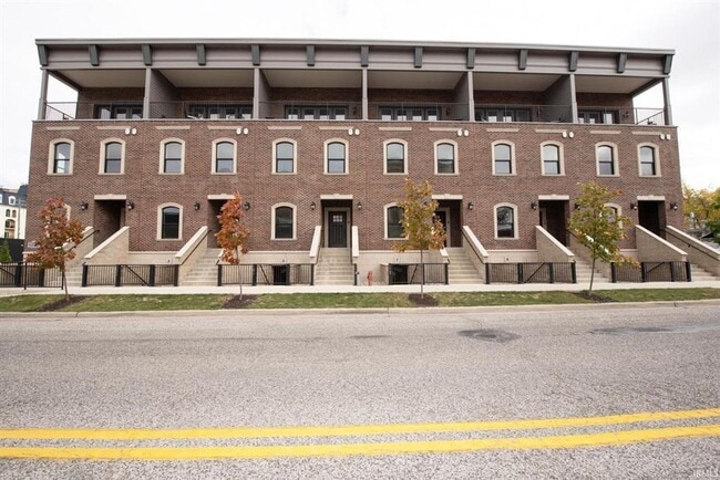 Building Photo - Brownstone Condominiums Unit 201 S 4th St, 12