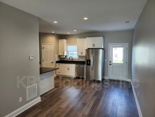616 Zephyr Dr