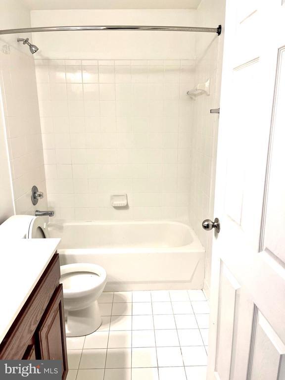 Photo - 7442 Tottenham Dr