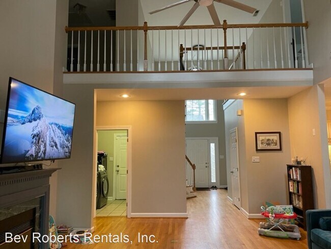 Photo - 4 br, 2.5 bath House - 100 Halpen Drive