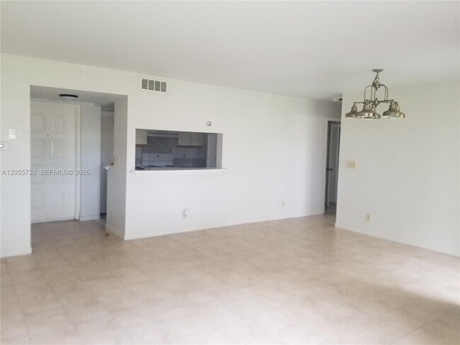 Photo - 9901 Westview Dr Unit 315