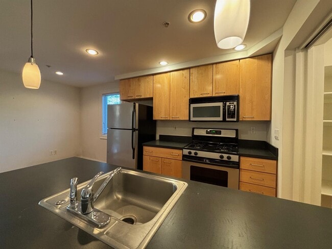 Photo - 1110 Massachusetts Ave Unidad 4