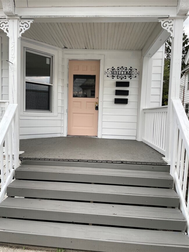 Photo - 507 Chenango St Unit 1