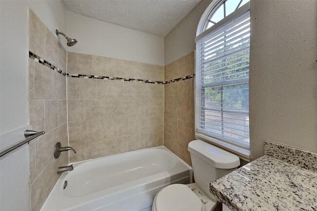 Photo - 11831 Oakner Dr