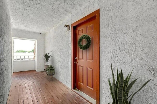 Photo - 3115 Helms St Unit 316