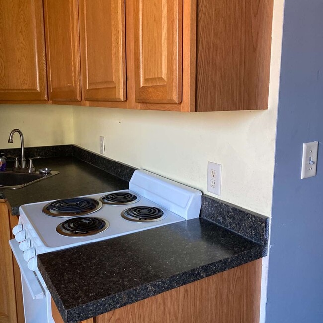 Photo - 217 W Washington St