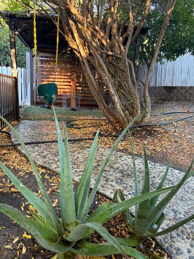 Photo - 538 Kendall Ave