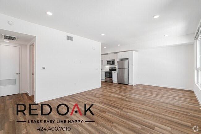 Building Photo - 1860 N Western Ave Unit 206 Rental