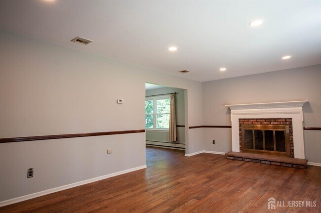 Photo - 1760 Rahway Rd