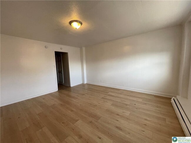 Photo - 636 Ridge Ave