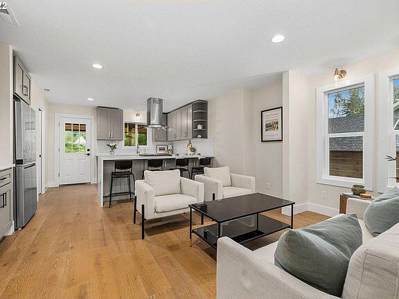 Photo - 514 SE 42nd Ave