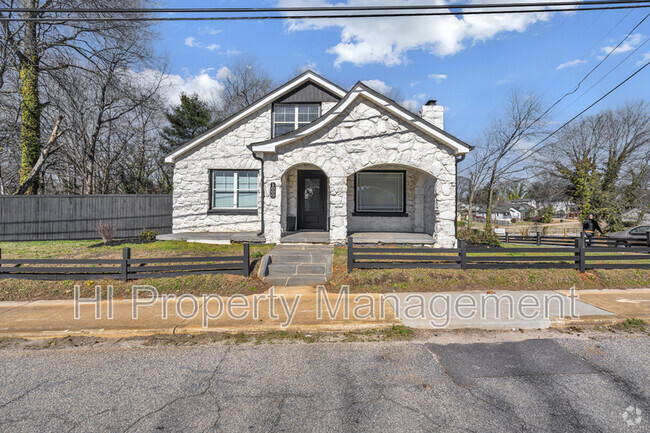 Building Photo - 1000 Anderson Rd Rental