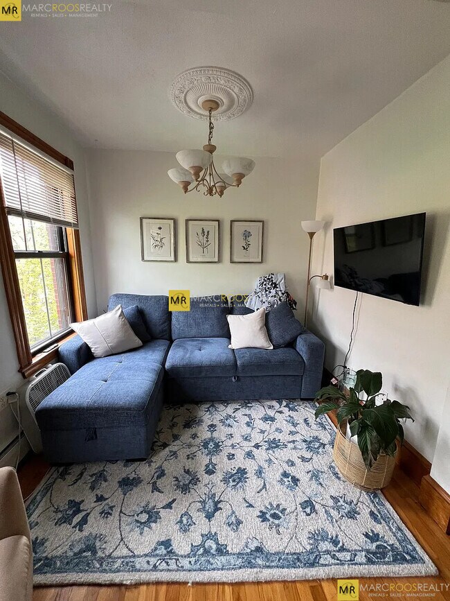 Photo - 22 Hanson St Unit #3