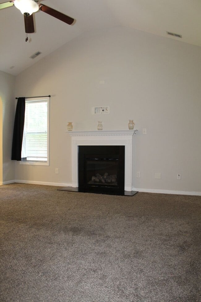 Photo - 107 Olde Mill Creek Dr