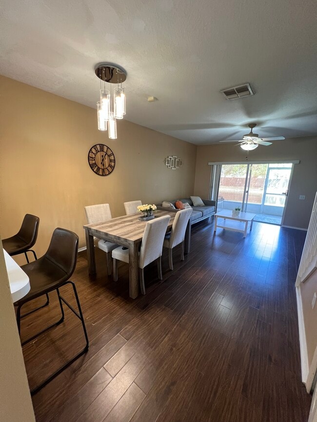 Photo - 1132 Kennewick Ct