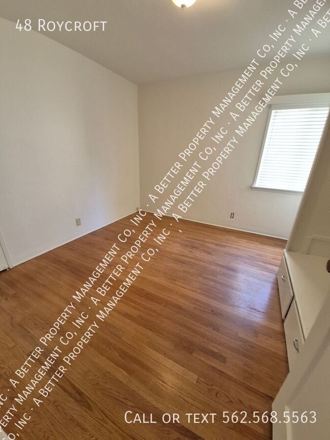 Photo - 48 Roycroft-