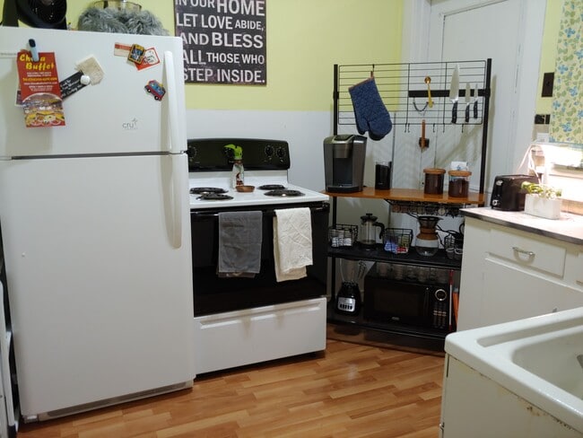 Photo - 400 Main St E Unit 4