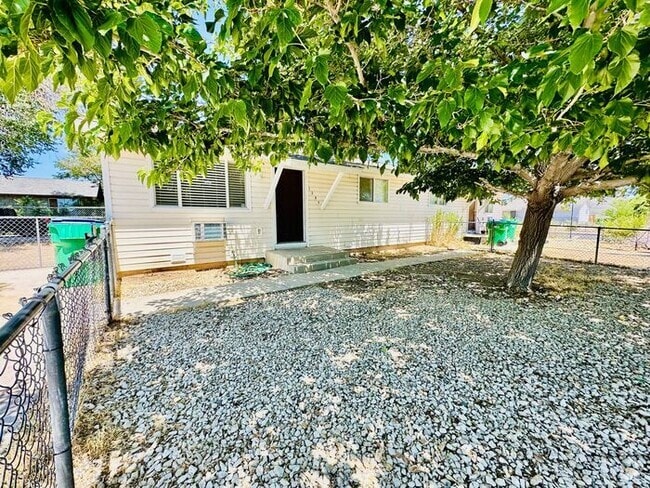 Building Photo - 1395 Carville Dr Rental