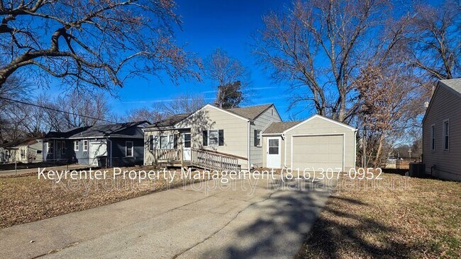 Photo - 10712 E 27th Terrace S