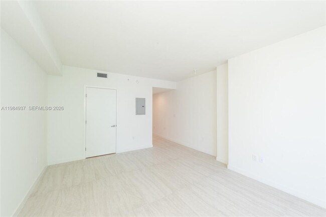 Photo - 77 SE 5th St Unit 4004