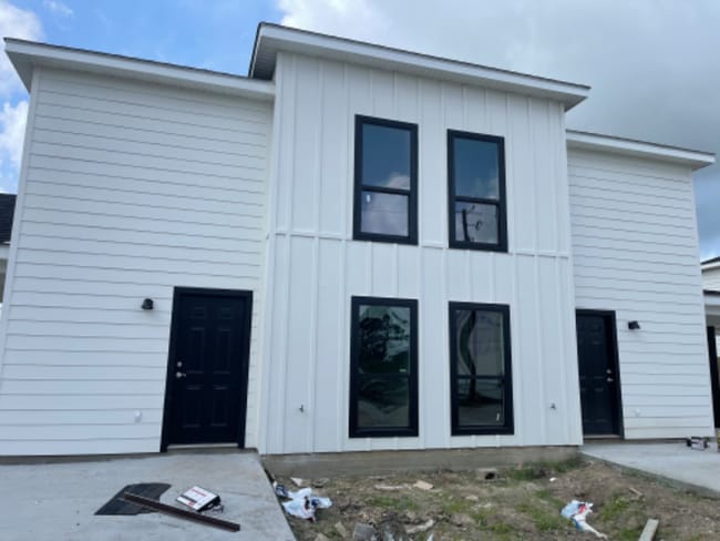 Photo - 1318 Ledet St