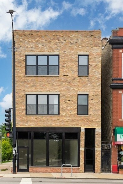 Photo - 1500 N Western Ave Unit 2F