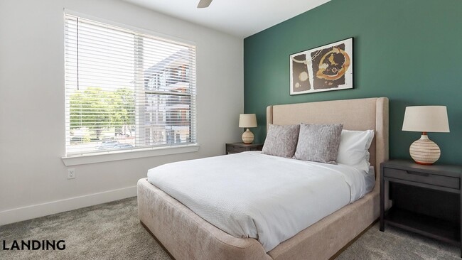2201 Glenwood Ave SE Unit 1212