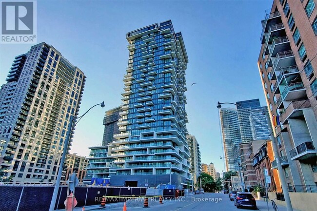 Photo - 77 Shuter St Unité 2708